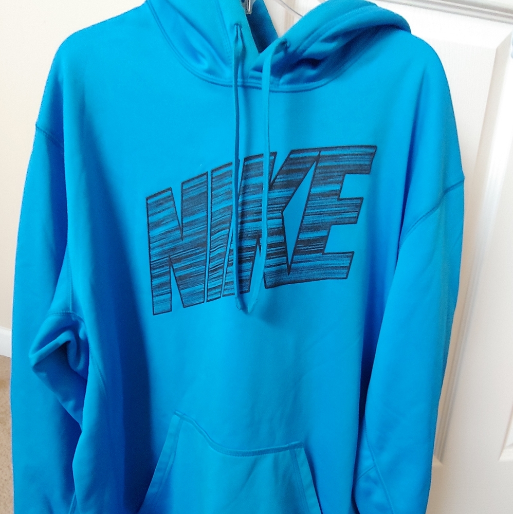 Nike pullover hoodie